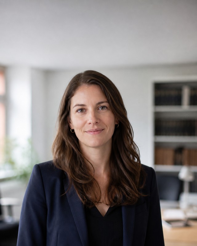 Dr. Anna Keller